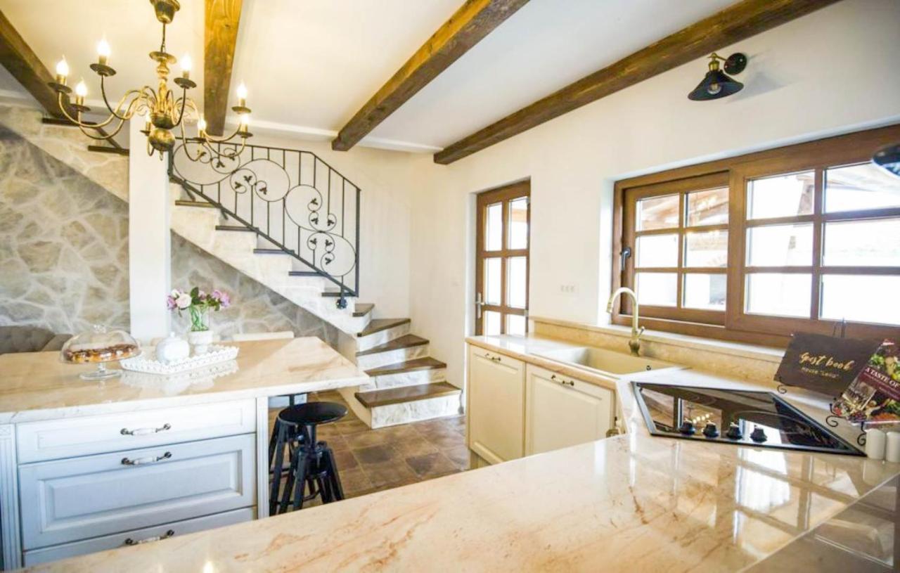 Semesterbostad House For Rent Leila Šibenik
