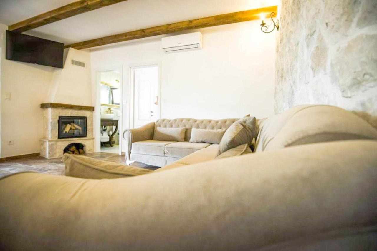 House For Rent Leila